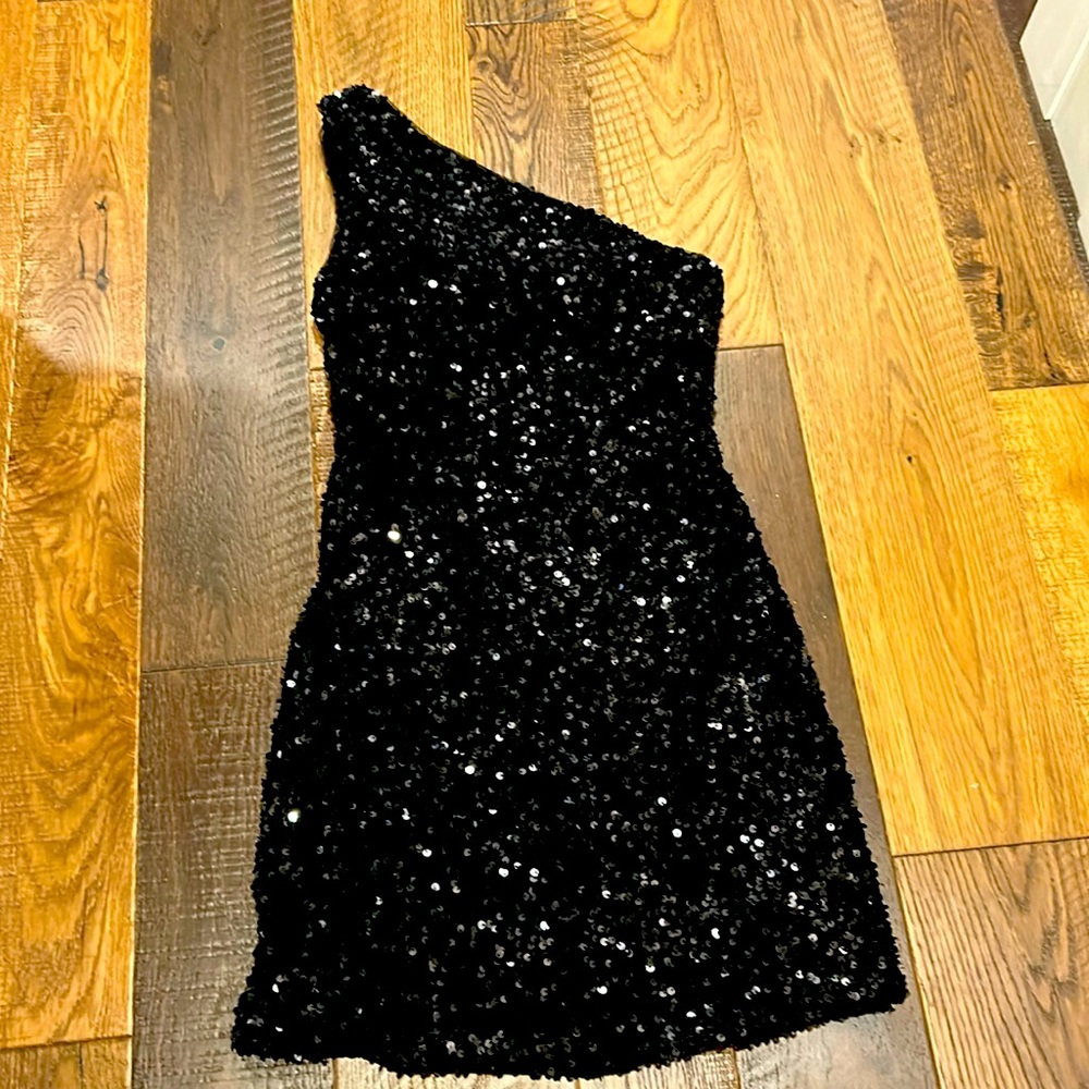 Formal short dress size 4